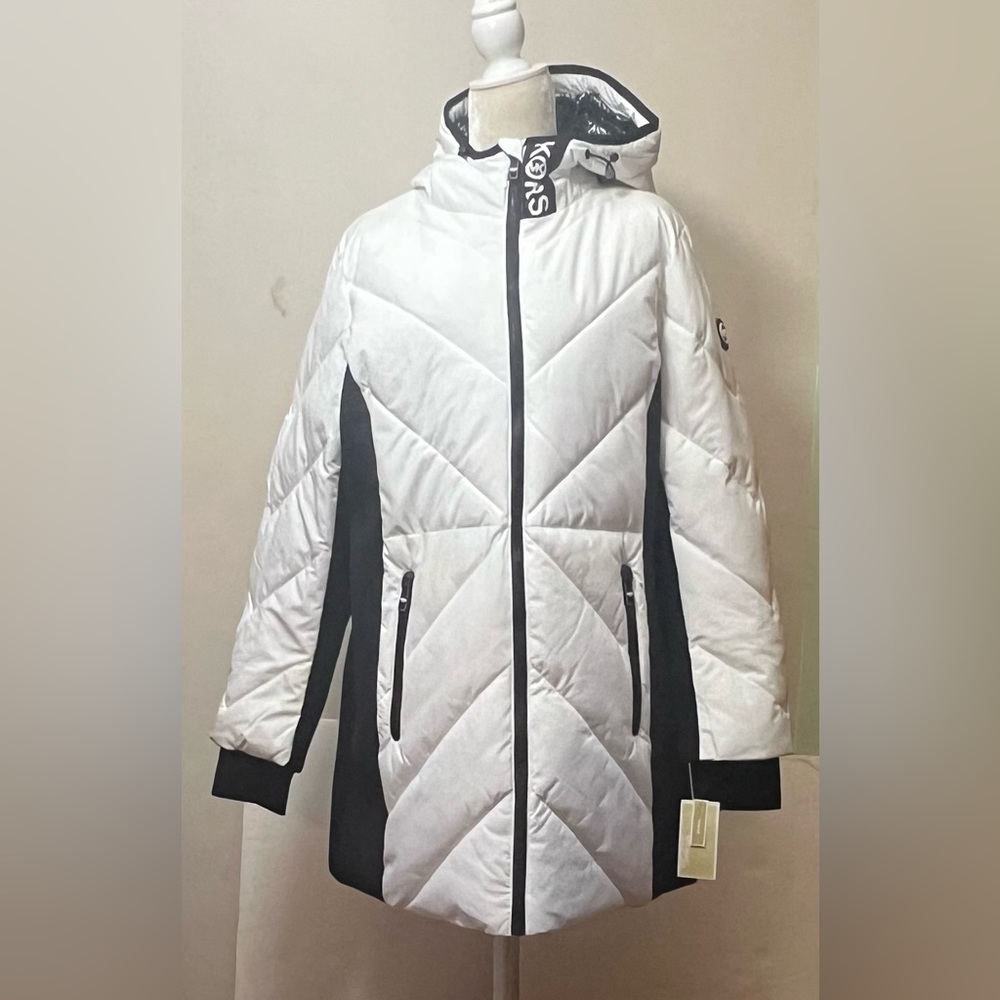 NWT Michael Michael Kors White Women’s Quilted Hooded Puffer Jacket. Sz 1X